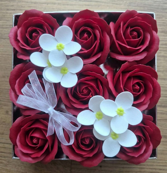 Flower Box w pudełku 9 róż