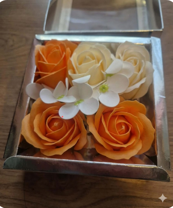MIni Flower Box 6 róż